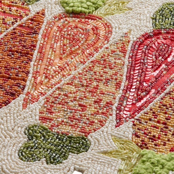 Beaded carrot table runner - Picture 13 of 14